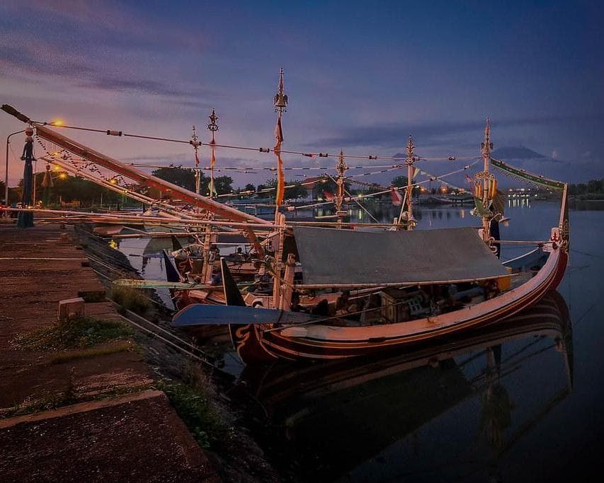 Java Bali Overland (Include Ijen Trekking)