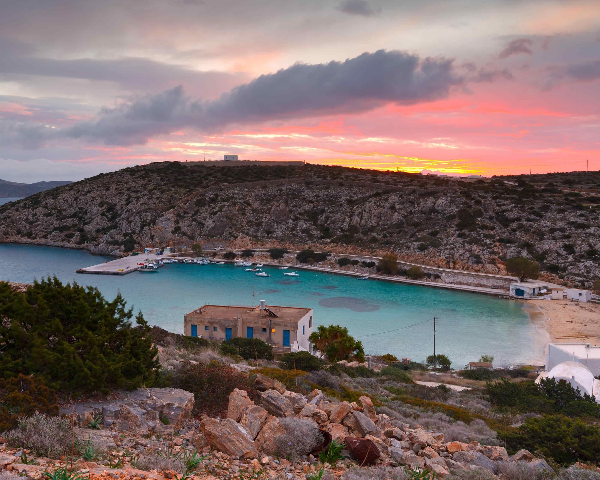 Остров Ираклия, Гърция