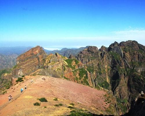 Madère: Une Expérience Complète, de la Montagne à la Mer