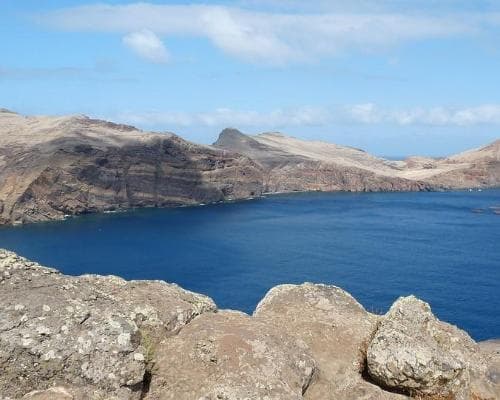 Madère: Une Expérience Complète, de la Montagne à la Mer