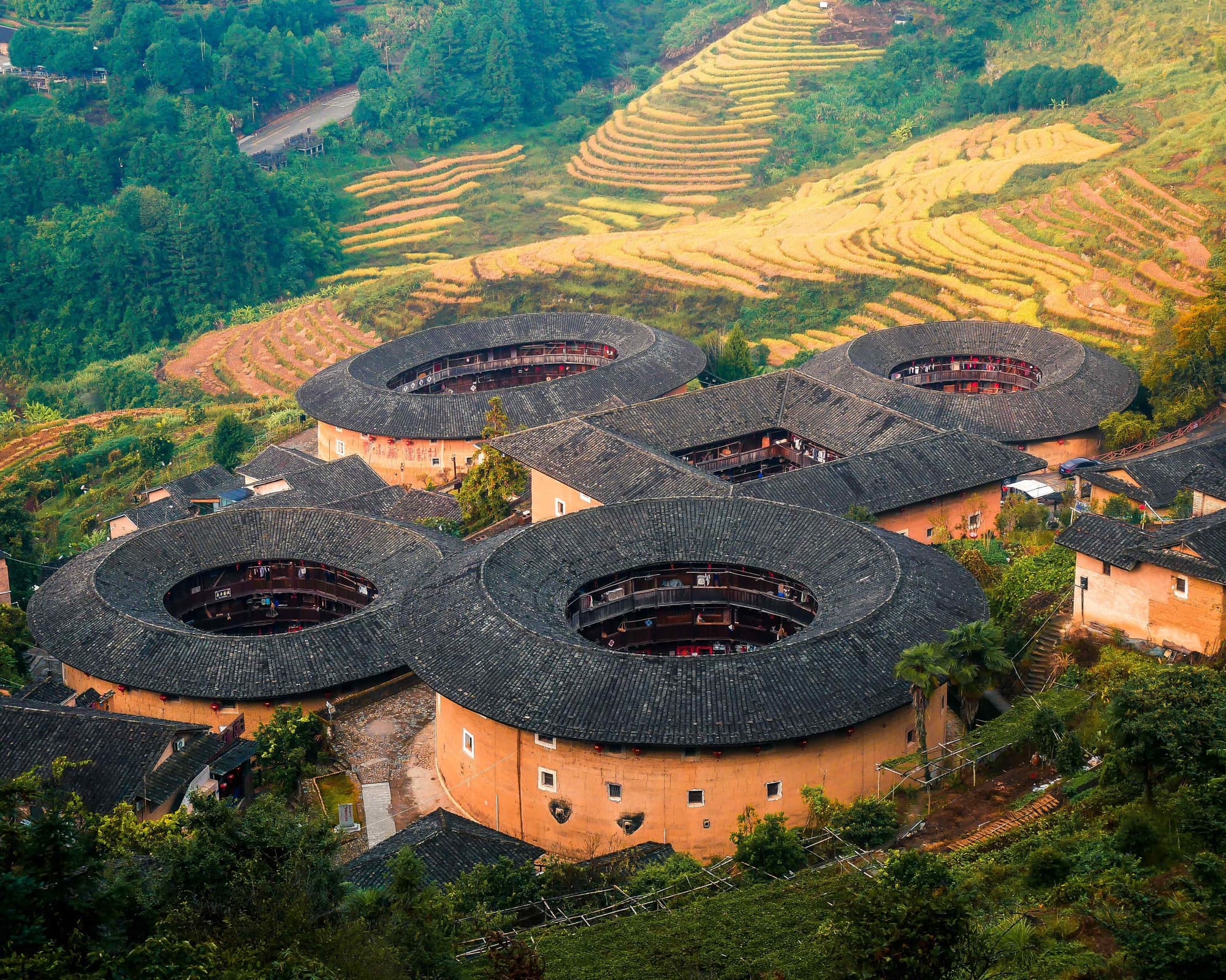 China: Big Cities & Iconic Culture