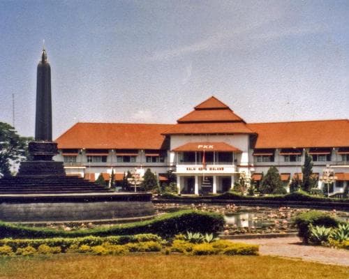 Java Bali Overland (Include Ijen Trekking)