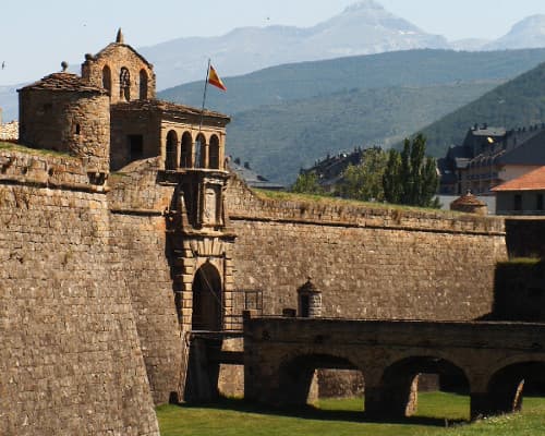 Lr - Tres Naciones - Pirineo, Lourdes, Andorra