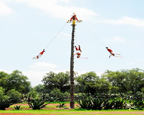 Caminos de Mexico 2025