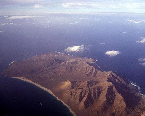 240298 - Ilha do Sal | TAP | Voos Regulares Diurnos