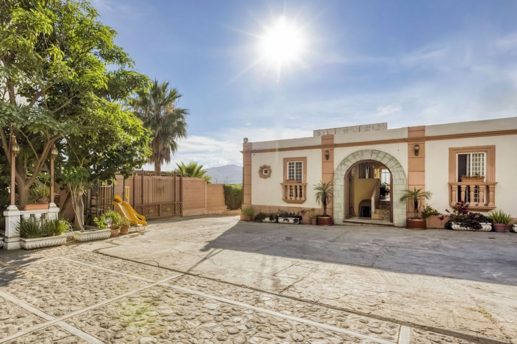 Hotel Colina Dorada