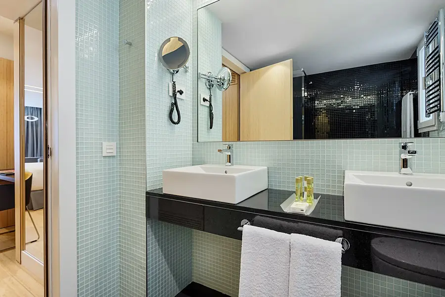 DORMA PLAZA CATALUNYA