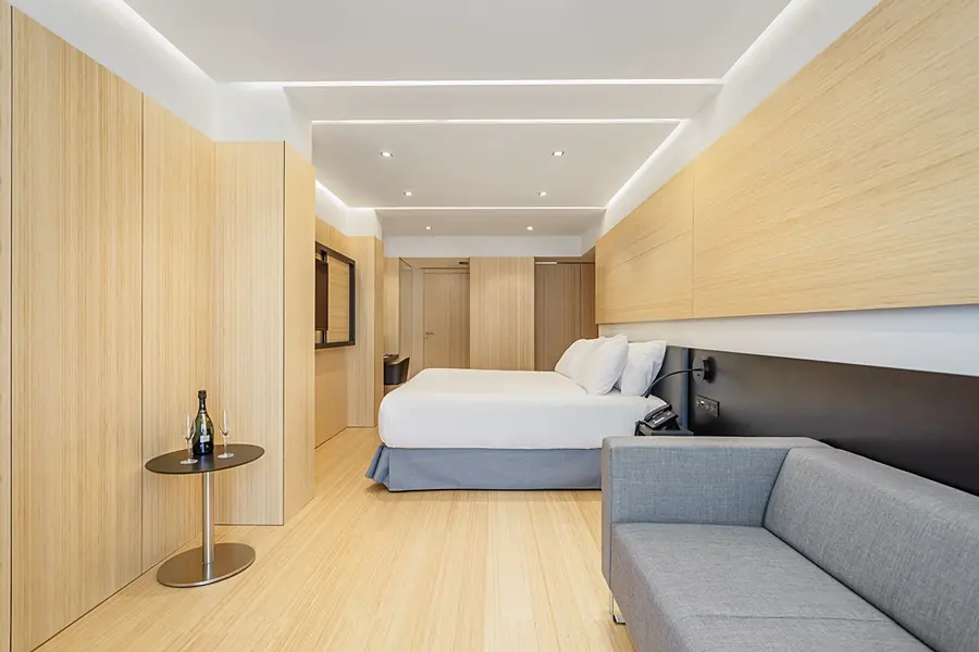 DORMA PLAZA CATALUNYA