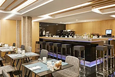 DORMA PLAZA CATALUNYA