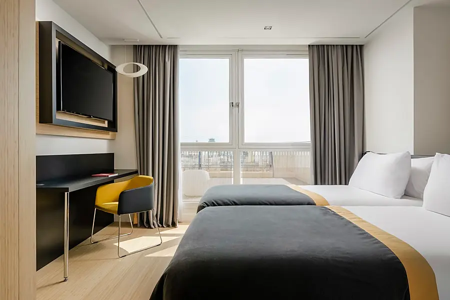 DORMA PLAZA CATALUNYA