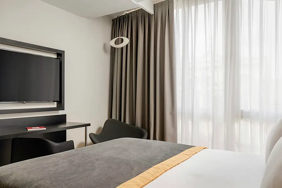 DORMA PLAZA CATALUNYA