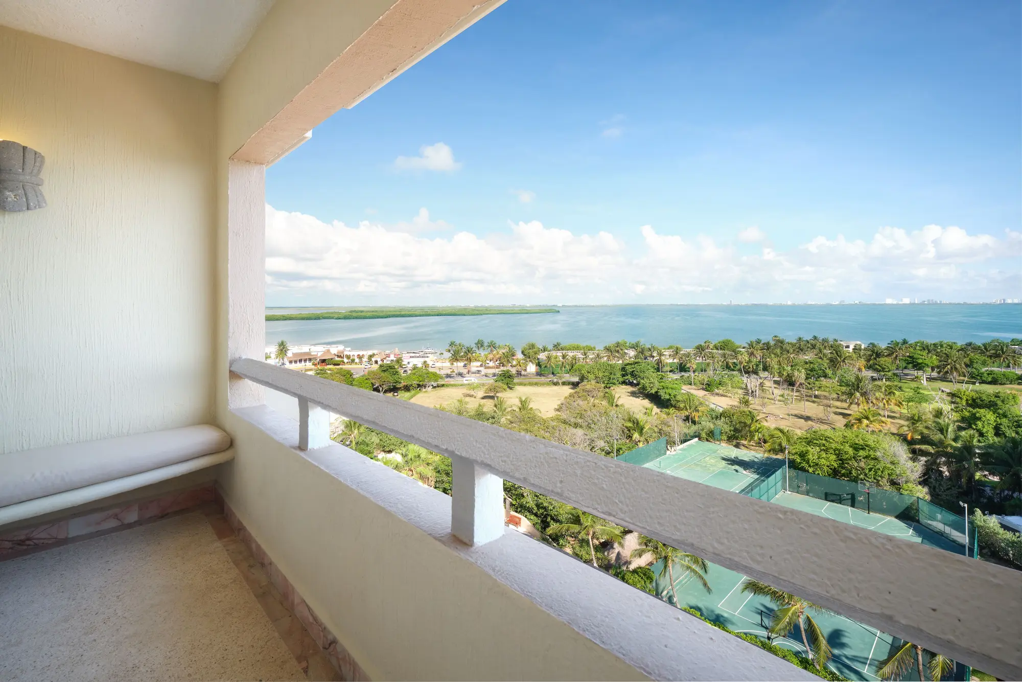 Wyndham Grand Cancun All Inclusive Resort & Villas