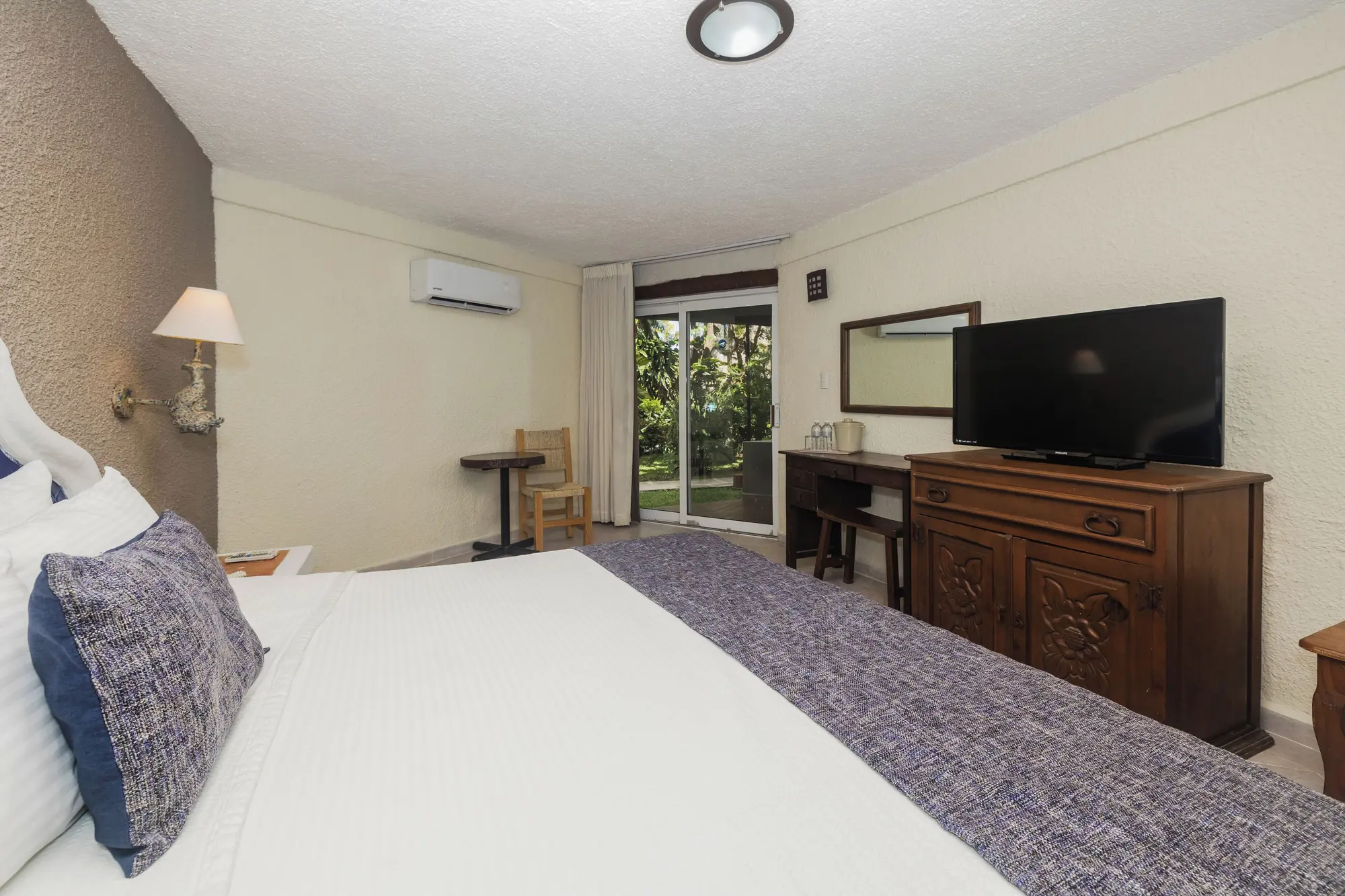 Casa del Mar Cozumel Hotel & Dive Resort with Beach Club access