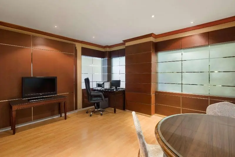 Ramada by Wyndham Continental Jeddah