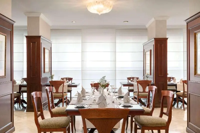 Ramada by Wyndham Continental Jeddah