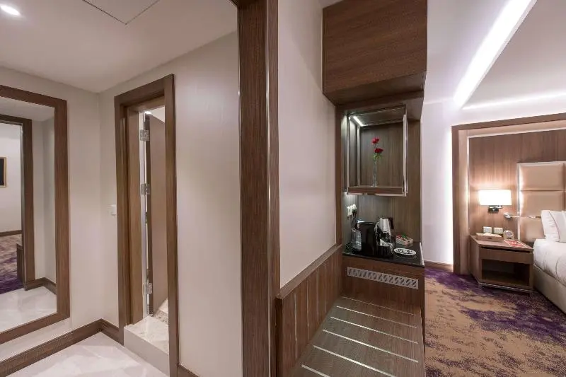 Ramada by Wyndham Continental Jeddah