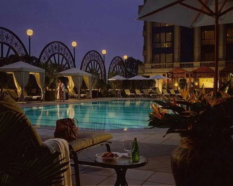 Four Seasons First Residence, Pool