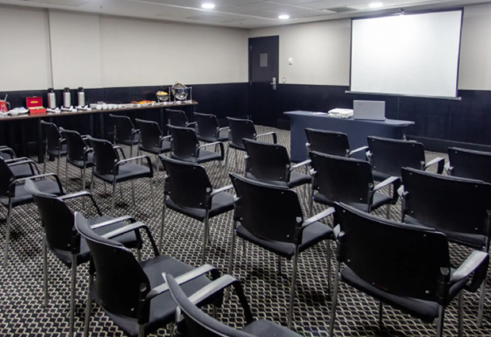 Windsor California Copacabana Hotel