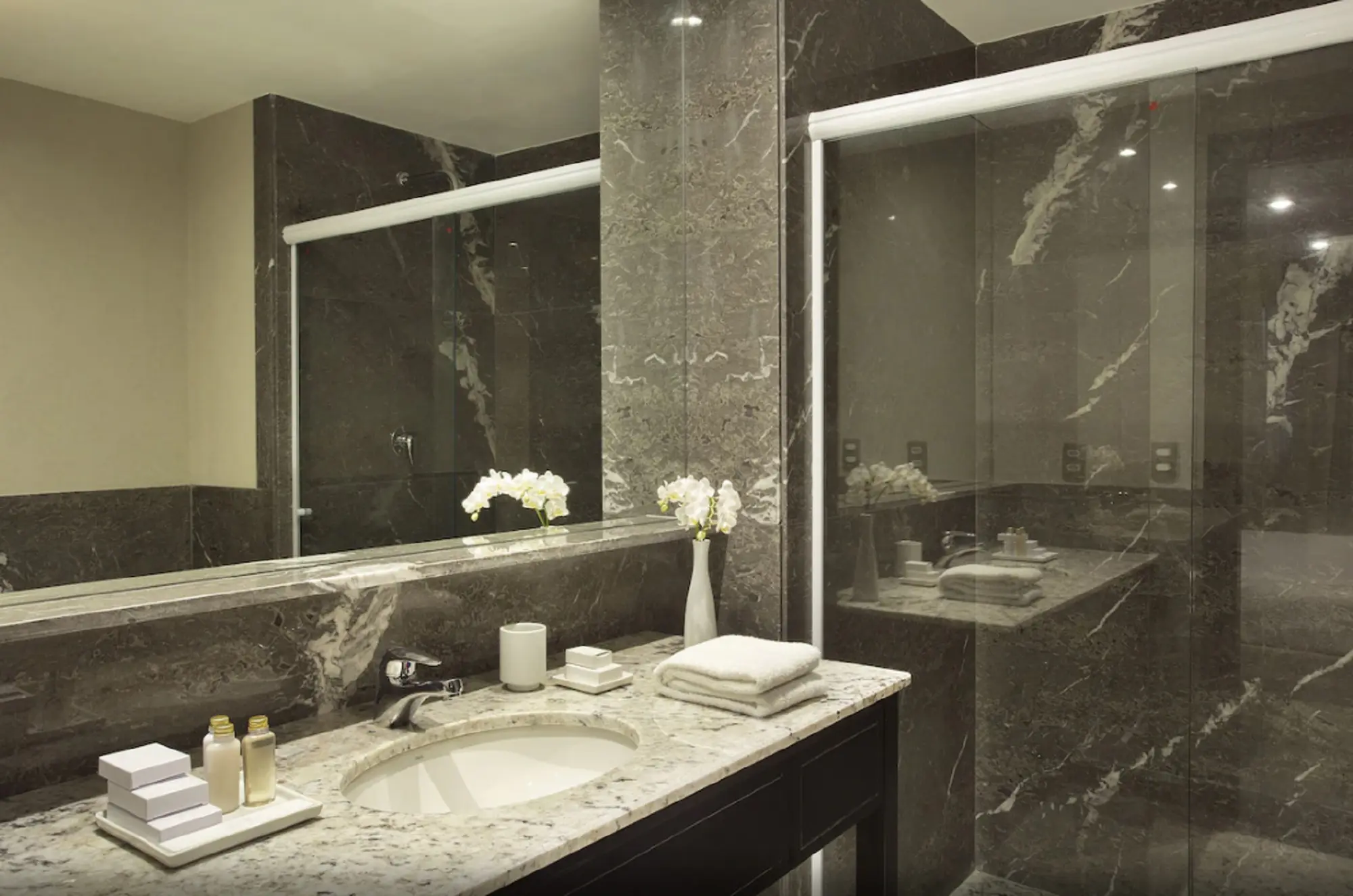 Windsor California Copacabana Hotel