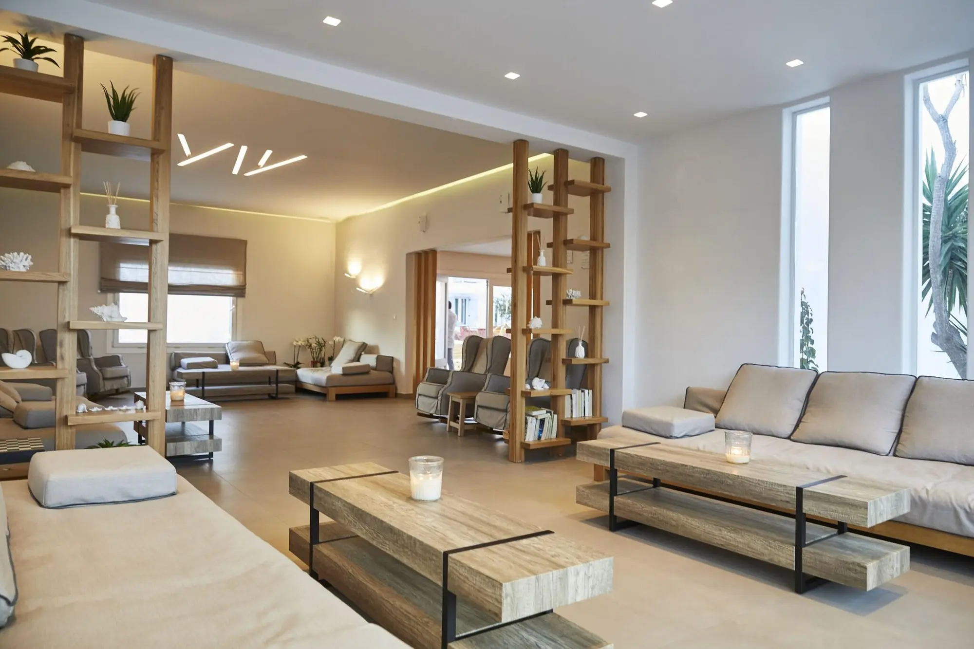 New Aeolos Hotel