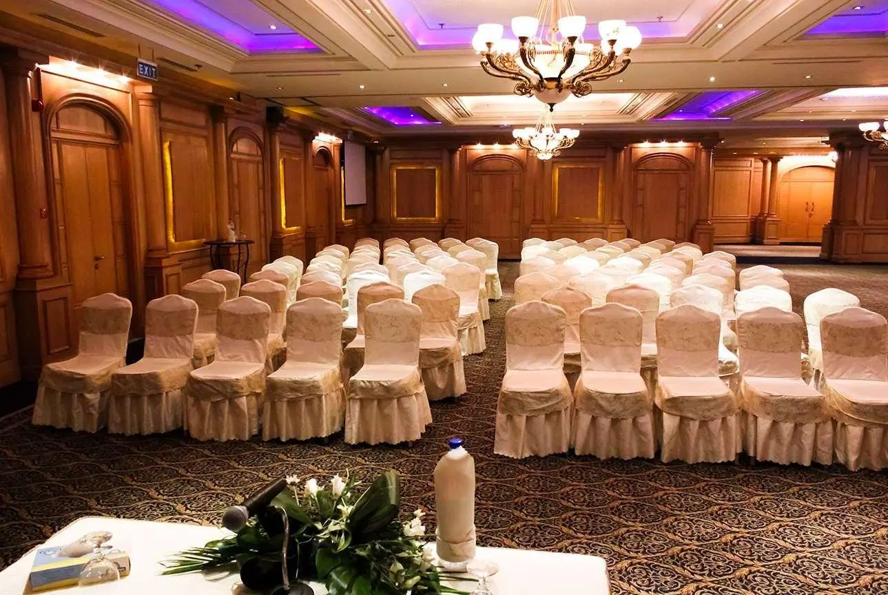 Days Inn Hotel and Suites Amman