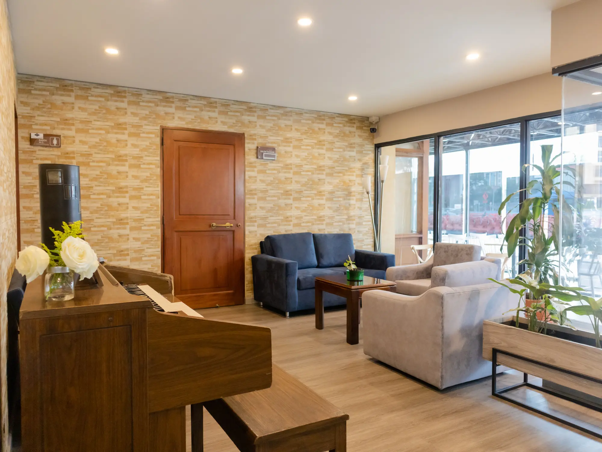 Faranda Express Belvedere, Sports and Entertainment