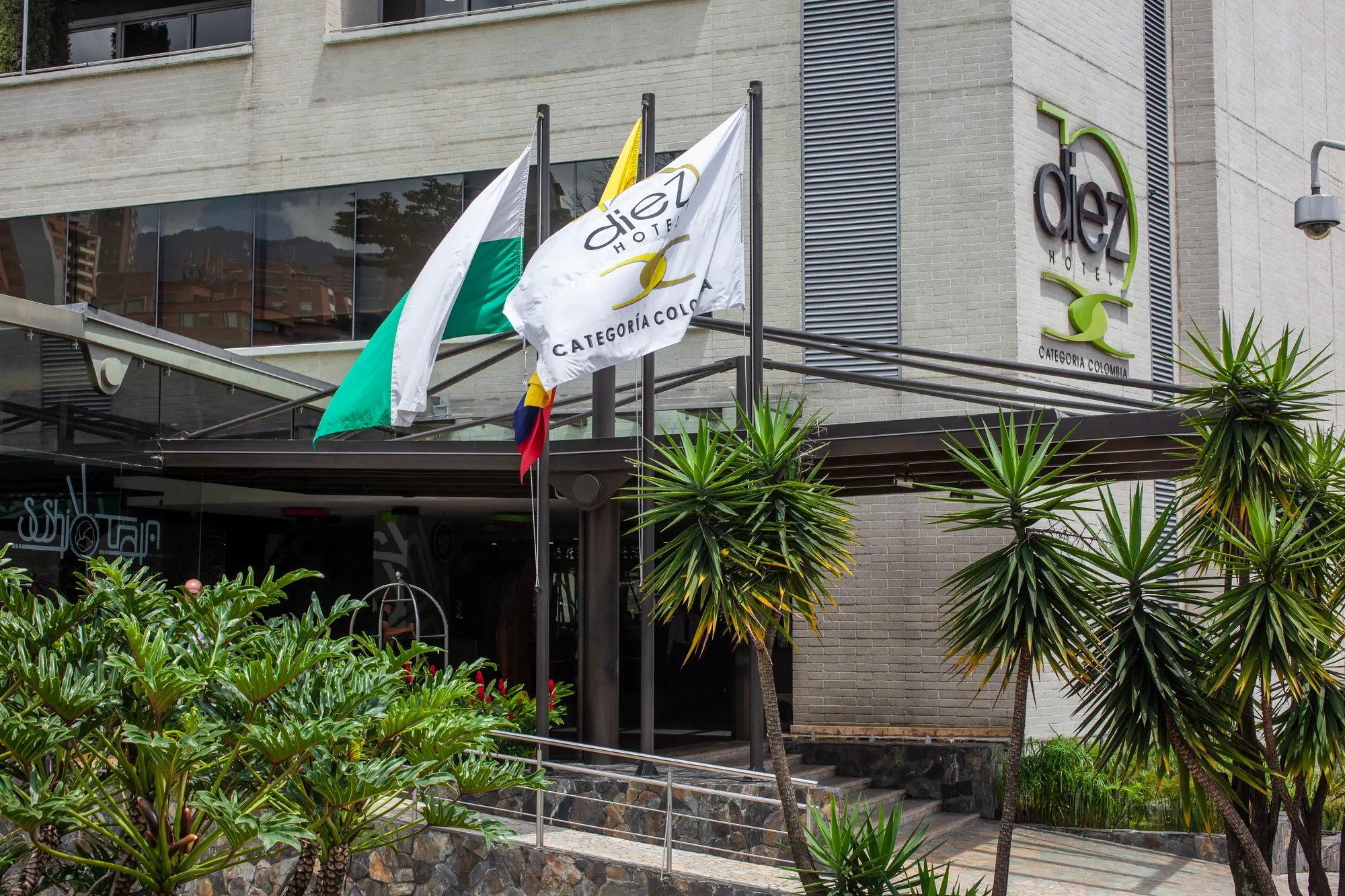 Diez Hotel Categoría Colombia