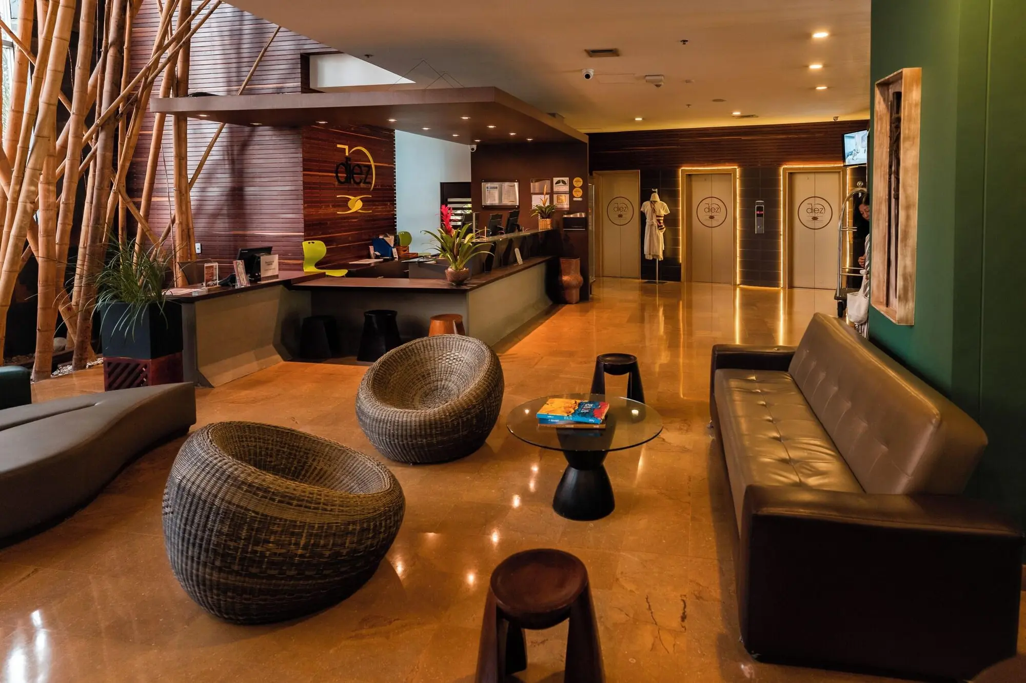 Diez Hotel Categoría Colombia