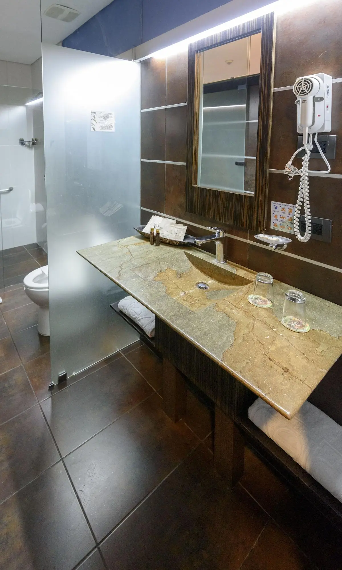 Diez Hotel Categoría Colombia
