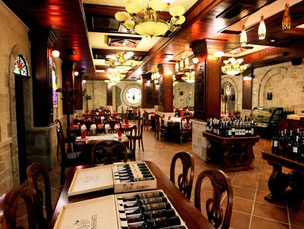 Dinasty Hotel Rezidence