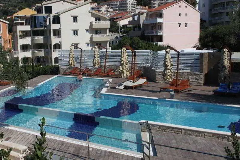Castellastva Hotel