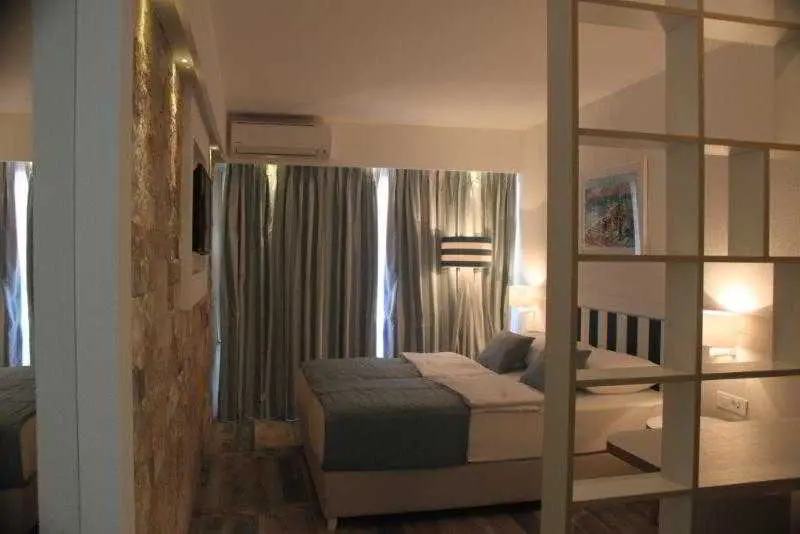 Castellastva Hotel
