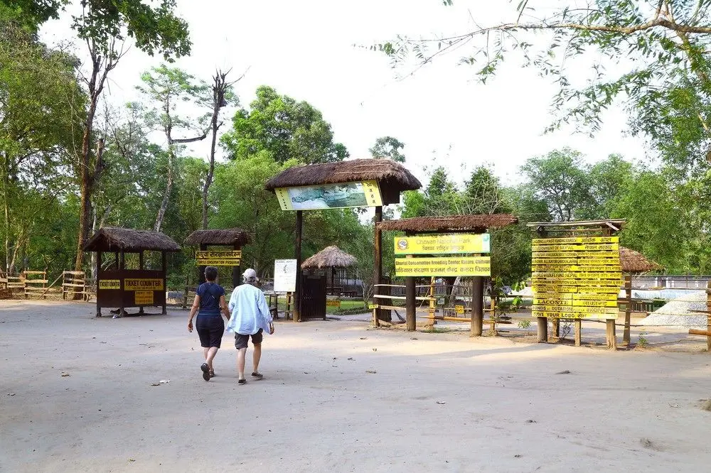 SAFARI ADVENTURE LODGE