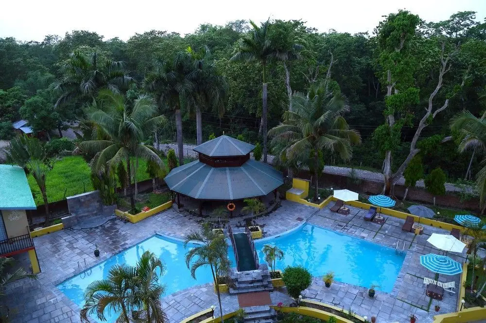 SAFARI ADVENTURE LODGE