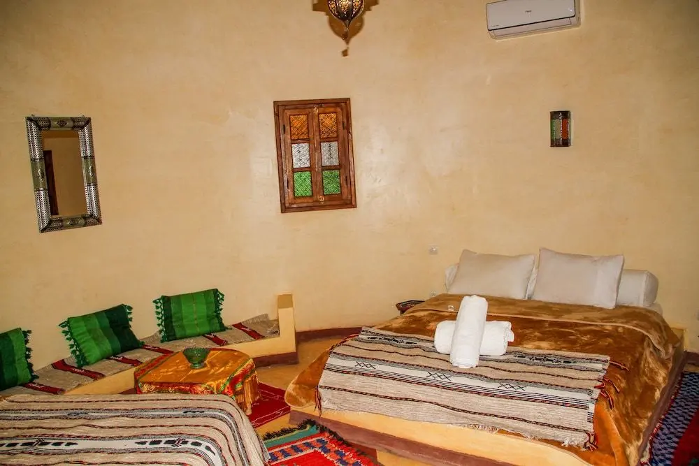 SKOURA LODGE