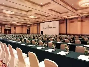 GOLDEN FLOWER HOTEL XI'AN