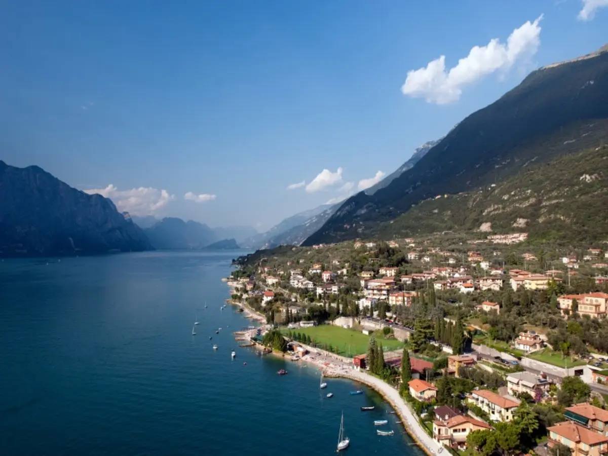 Discovering Garda Lake