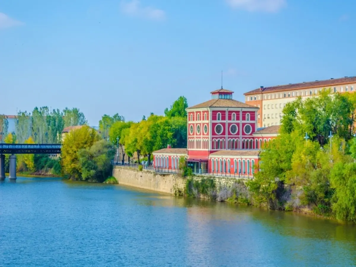 A nord attraverso Santander, Self-drive