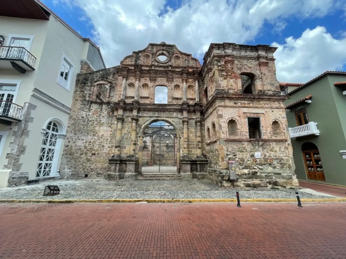 Panama Essentials, City Break