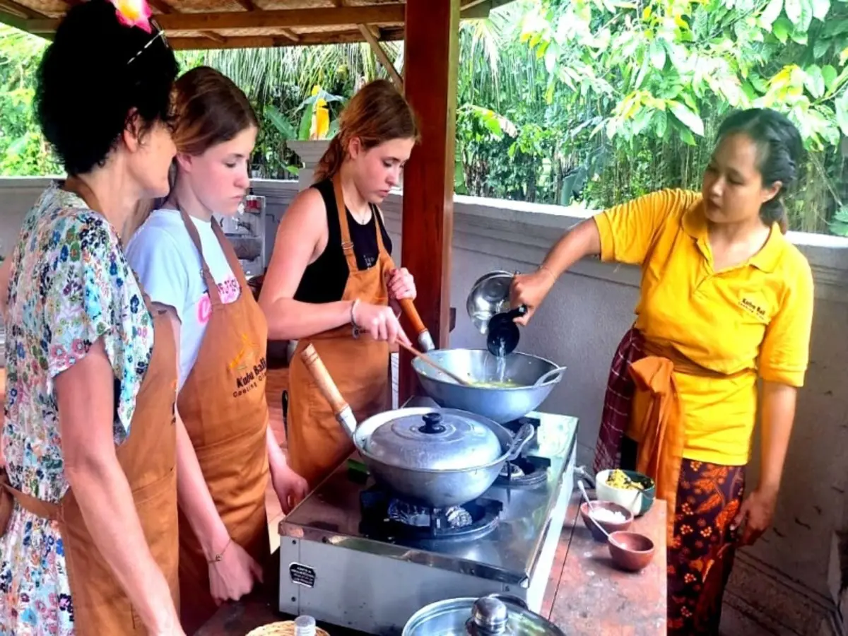 Balinese Cooking Class & Ibah Trekking