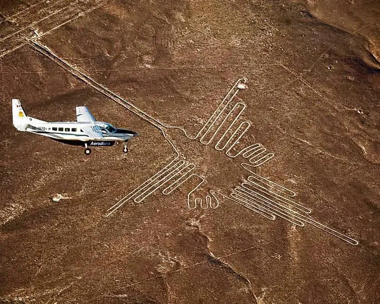 Enigmatic Nasca 02 Days / 01 Night