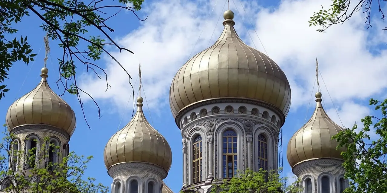 GIORNO 8: RIGA –RUNDALE –COLLINA DELLE CROCI –VILNIUS 