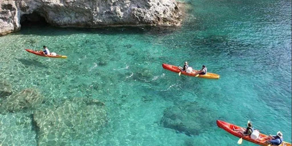 DAY 04: DIVING IN DAMANIYAT ISLAND