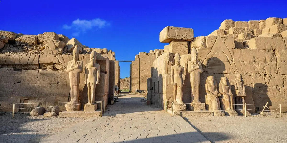 Day 4: Luxor - Esna - Edfu