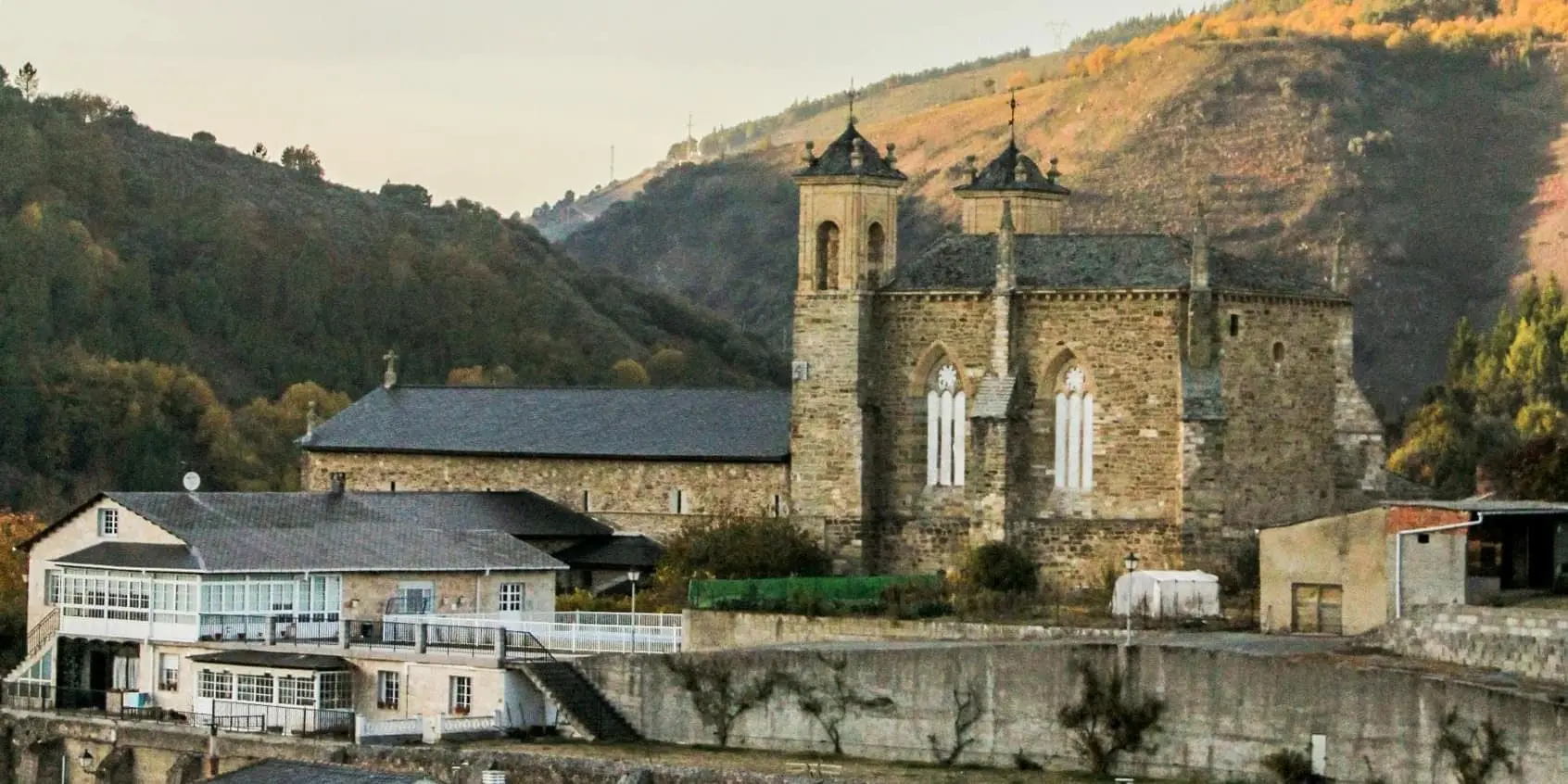 1º Giorno – Aeroporto Santiago de Compostela → Sarria