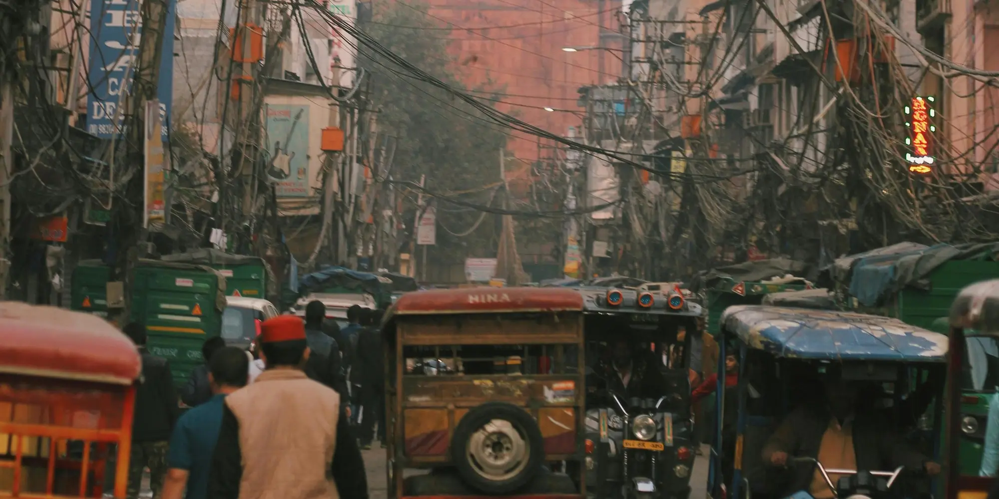 DAY 1: DELHI - CULTURE SHOCK AND STREET FOOD 
