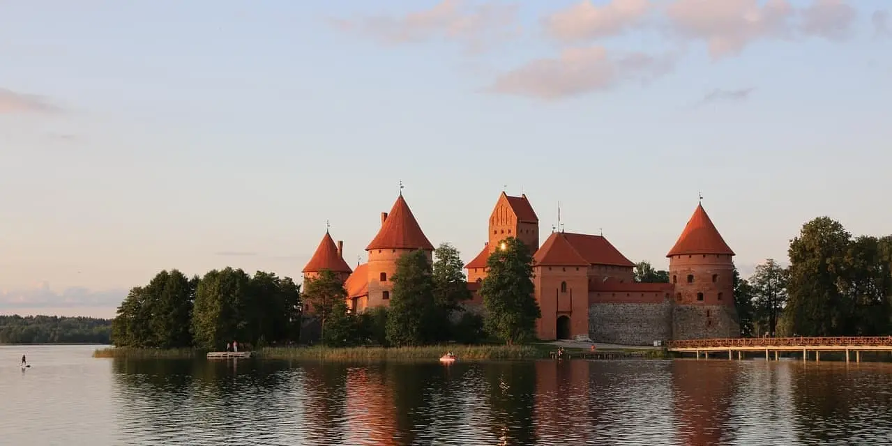 GIORNO 9: VILNIUS – CASTELLO DI TRAKAI – VILNIUS 