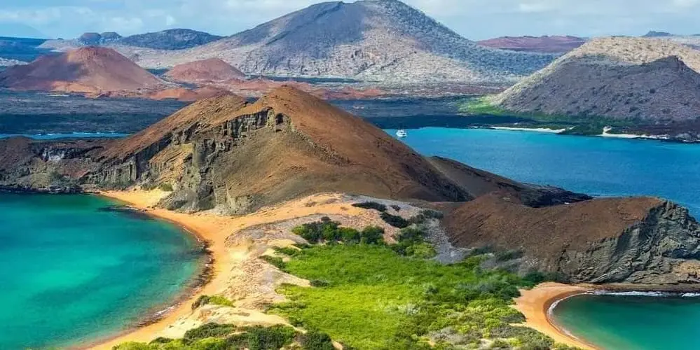 DAY 1 • SANTA CRUZ ISLAND