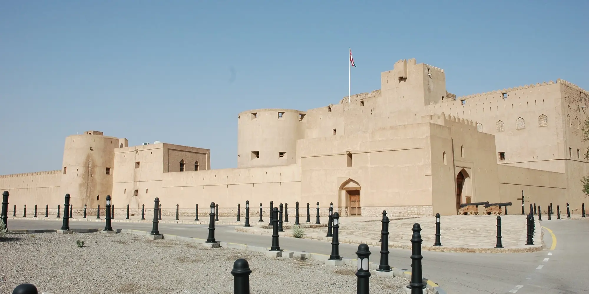 DAY 06 | NIZWA – JABAL SHAMS – AL HAMRA – NIZWA (4WD) 2 hrs. drive – One way) ​