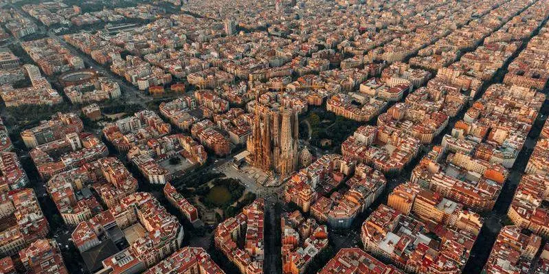 DAY 6 – SENSORY BARCELONA: LIVING CULTURE, SECRET LITERATURE AND SAILBOATS AT SUNSET